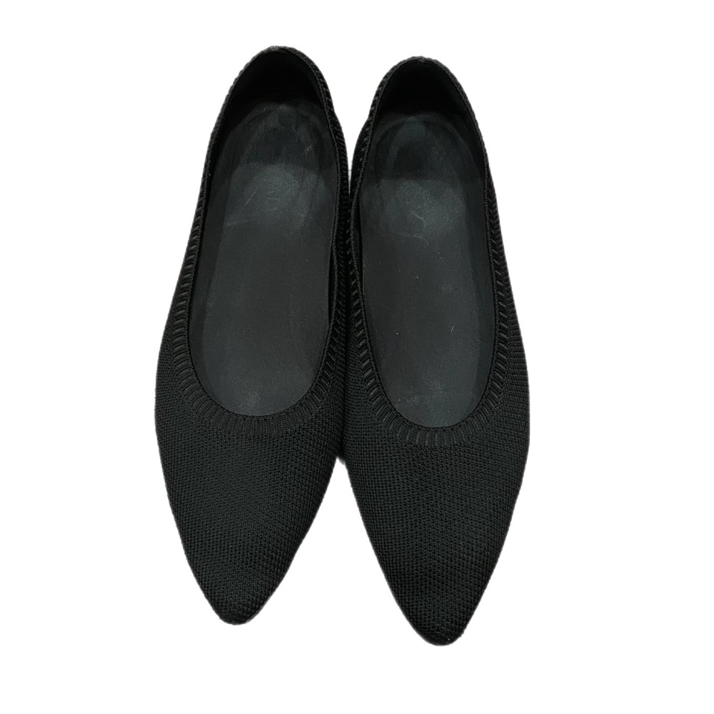 Vivaia classic pointed-toe ballet flats